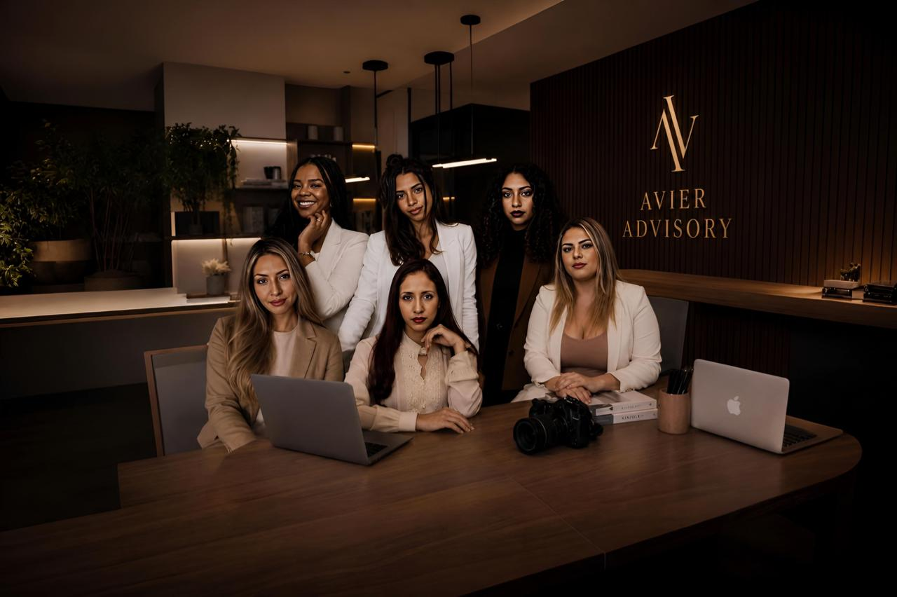 Equipe Avier Advisory em composição institucional